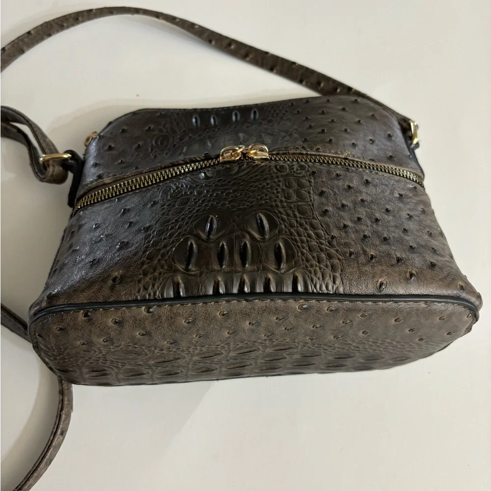 Brown Faux Croc and Ostrich Embossed Shoulder/Crossbody Bag with Gold Zip NWOT - Picture 5 of 8